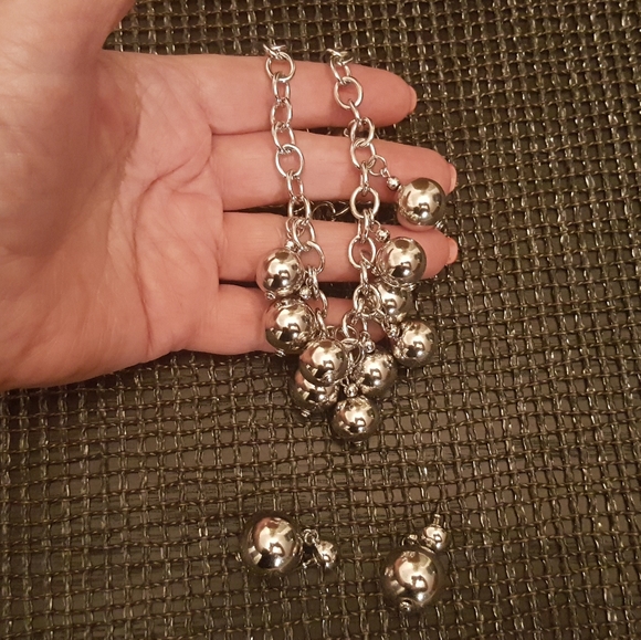 Silver-tone Bead Ball Necklace Earrings Bundle - Picture 3 of 5